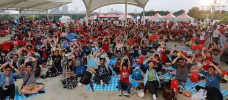 圖說二：遠雄人壽家族野餐日台北最終場，吸引萬人齊聚共享都會健康輕野餐